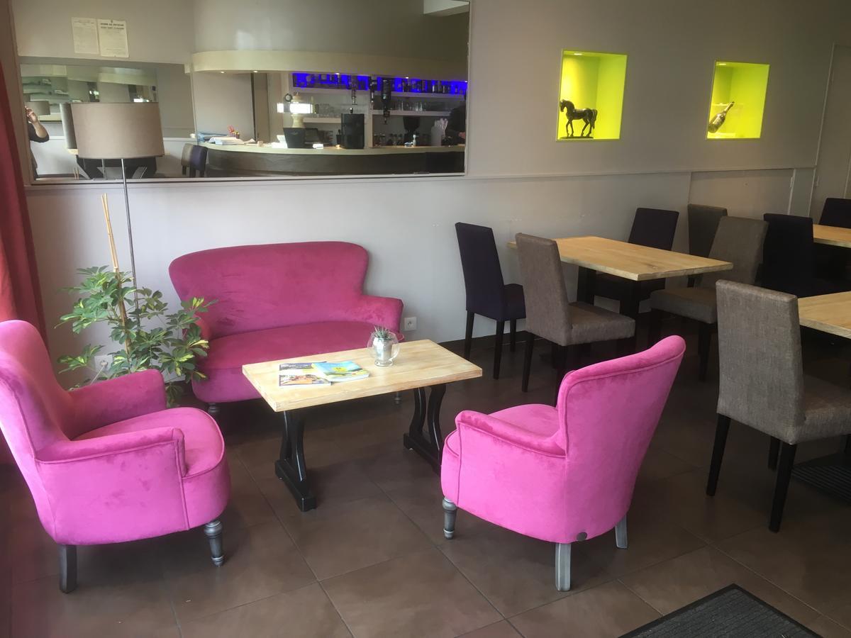 Hostellerie Excalibur 쏘뮤흐 외부 사진